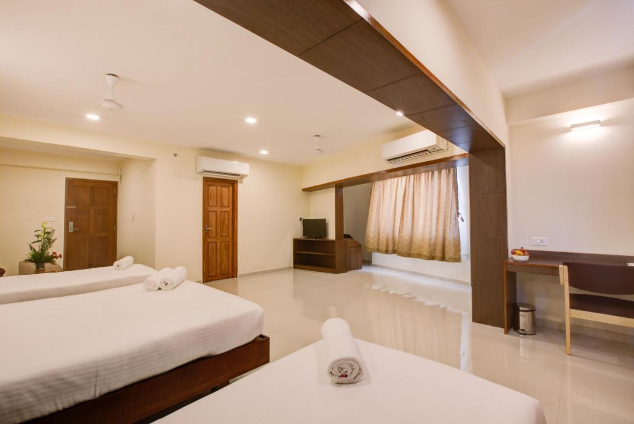 Hotel Bms Mangalore Exteriör bild