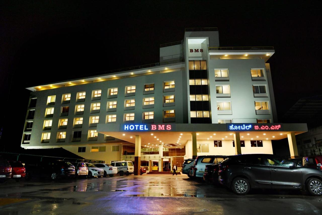 Hotel Bms Mangalore Exteriör bild
