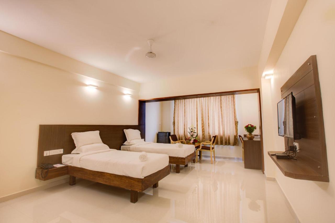 Hotel Bms Mangalore Exteriör bild