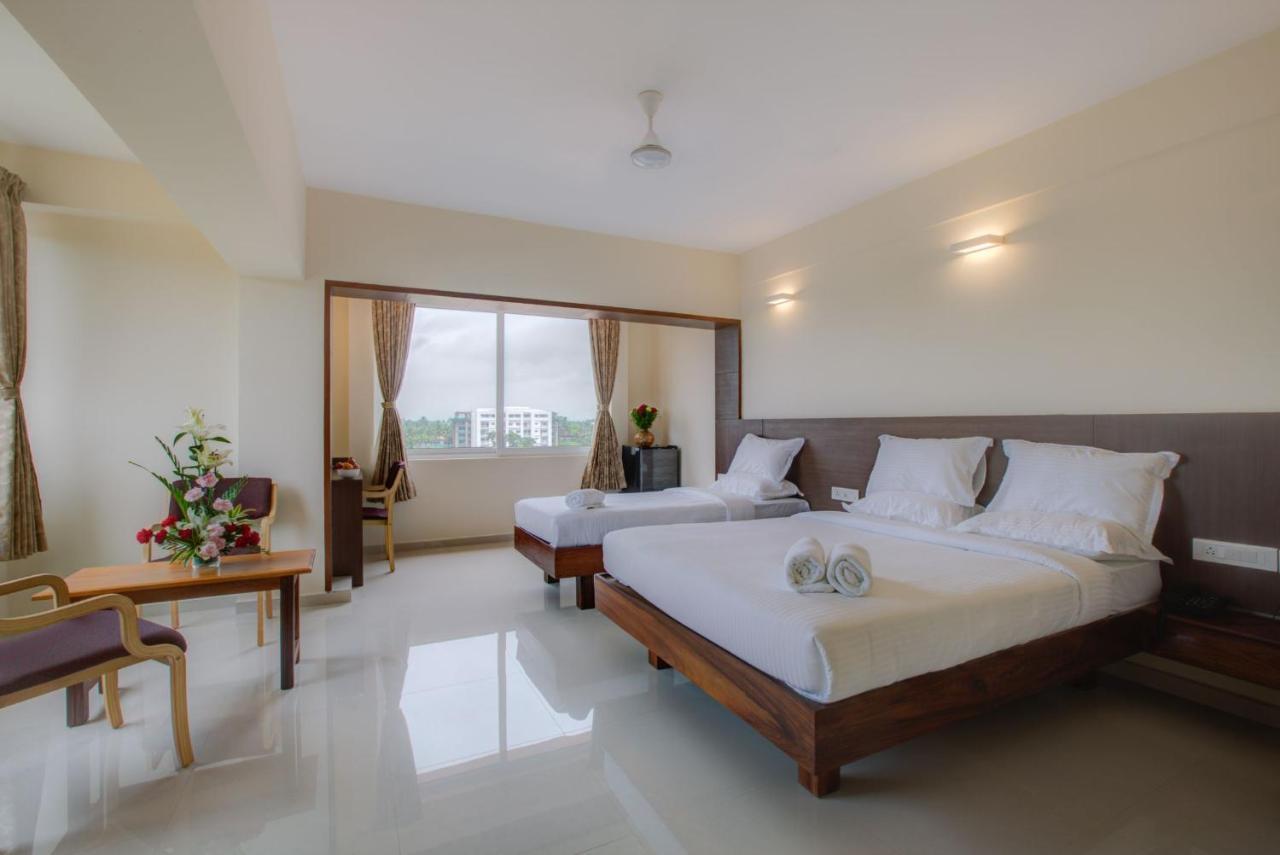 Hotel Bms Mangalore Exteriör bild