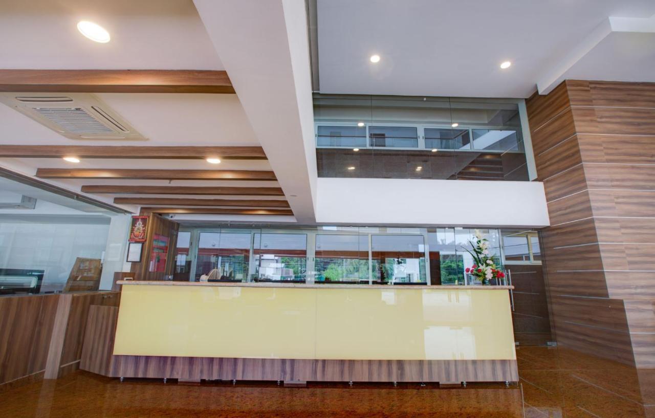 Hotel Bms Mangalore Exteriör bild