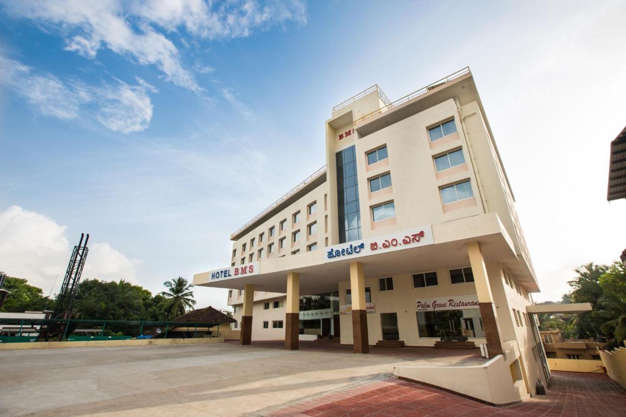 Hotel Bms Mangalore Exteriör bild